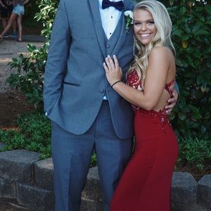 Selling my proms dress from last year!!💓